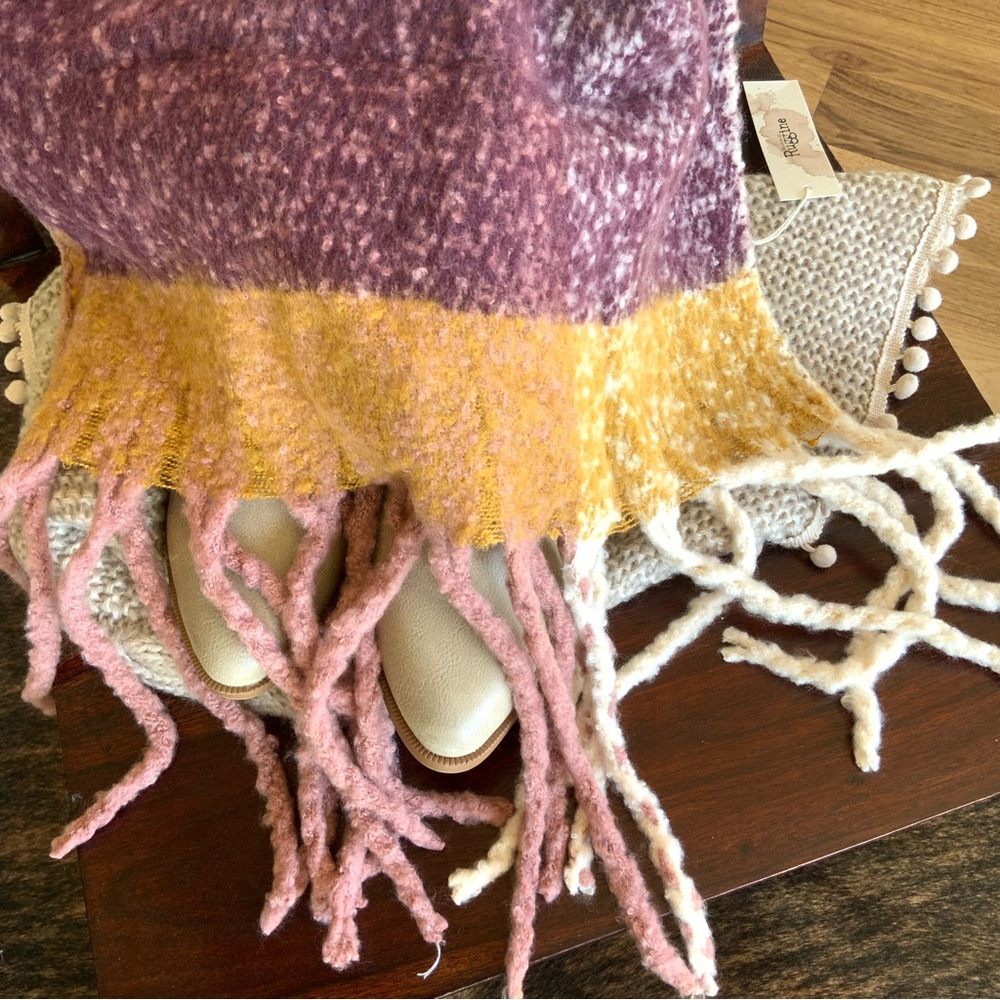 Soft Thick Plaid Oblong Scarf - Picture 4 of 8